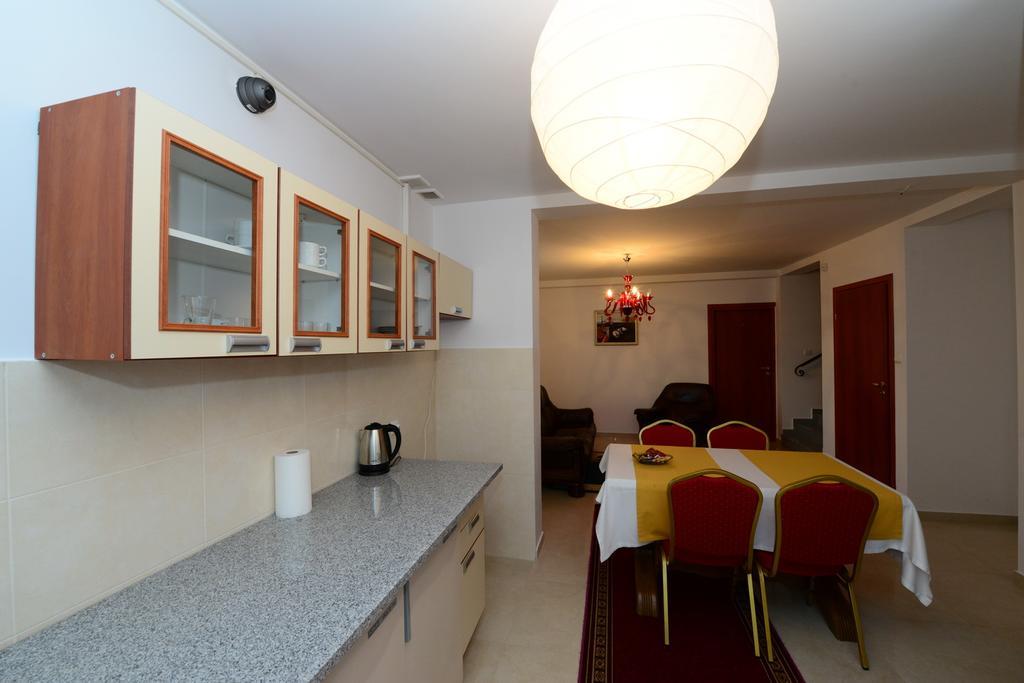 B&B Airport Modlin Новы-Двур-Мазовецкий Экстерьер фото